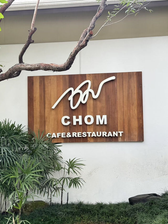 Chom Cafe & Restaurant: Where Flavor Meets Chiang Mai Charm