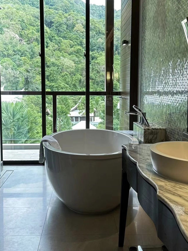 InterContinental Phuket Resort: A Luxurious Beachfront Escape in Paradise