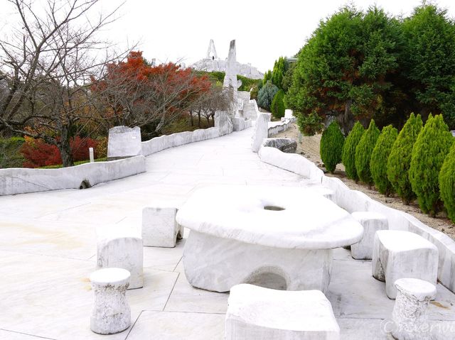 【広島県】尾道の新名所！お寺の中に白亜の現代アート「未来心の丘」