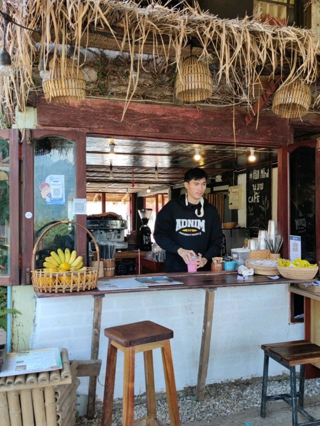 พิกัดคาเฟ่ วิวสวย ที่วังเวียง PullMind​ Cafe