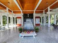 สถานที่เพื่อรำลึกบุคคลสำคัญ ของหมู่บ้านสันติคีรี