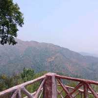 ชมทิวเขาในอุทยาน