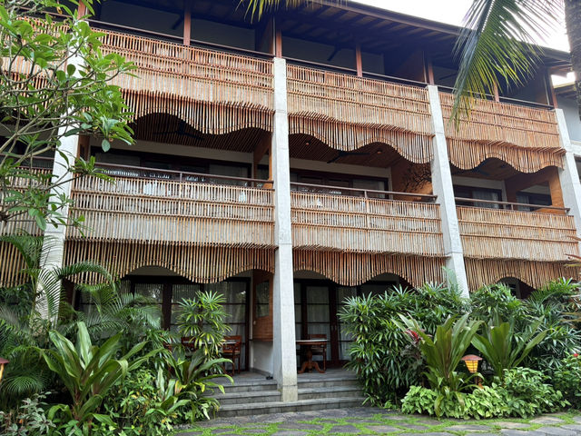 Alaya Resort Ubud——泳池小孩玩瘋了