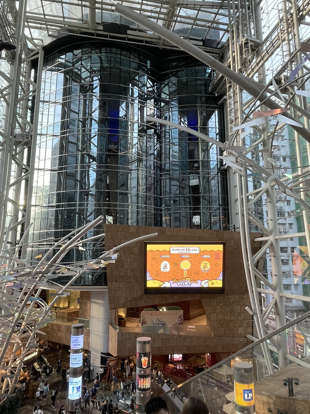 🇭🇰 Langham Place in Mongkok, Hong Kong 