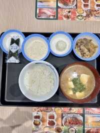 Have a 👍🏻👍🏻morning ☀️☀️「松屋」牛肉飯專門店🐮