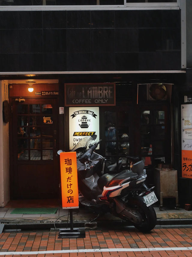 東京銀座 ☕️ 76年咖啡老鋪 | 琥珀女王誕生地 Cafe De Lambre