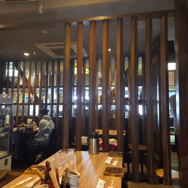 줄서서 먹는 유후인 솥밥 맛집 '유후마부시 신'