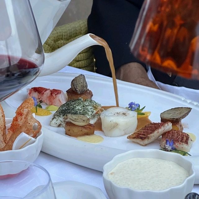 Spectacular fine dining experience 