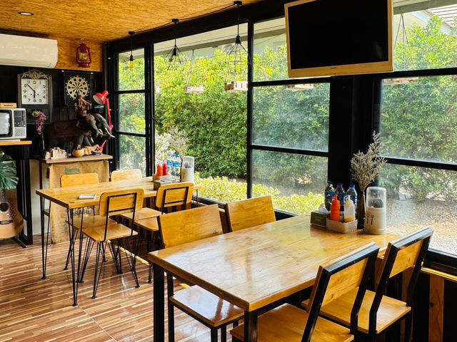 วรรณทอง Café ☕🥓