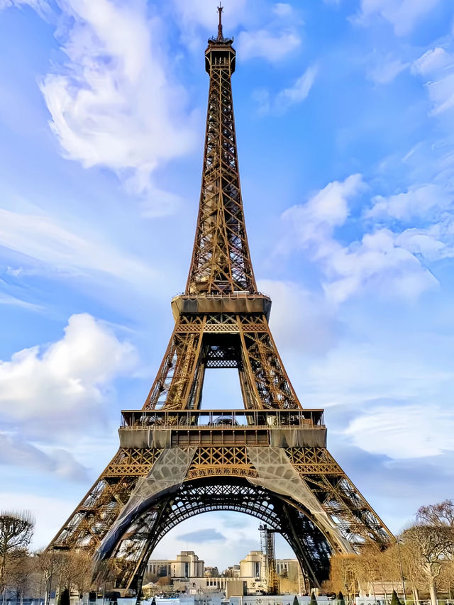 🌊 Seine River – The Heart of Paris! 🇫🇷