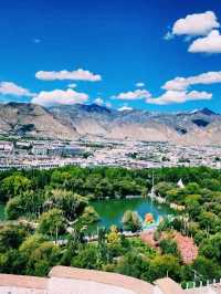 Potala Palace: A Journey to Tibet’s Majestic Rooftop