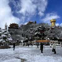 Discover Heavenly China: My Enchanting Journey to Shangri-La, the Land of Eternal Serenity