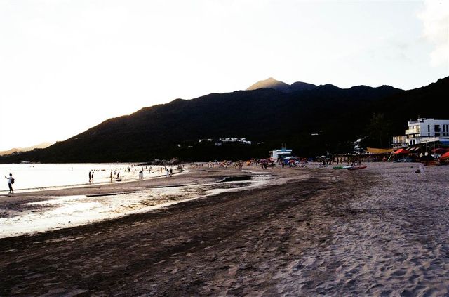 Hong Kong’s Best Beach Time at the Lower Cheung Sha Beach 