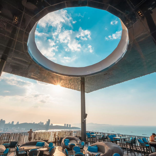 Hilton Pattaya โรงแรมฮิลตัน พัทยา 