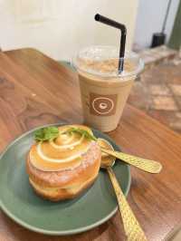 Moon Over Donuts: A Sweet Find in Songkhla 🍩