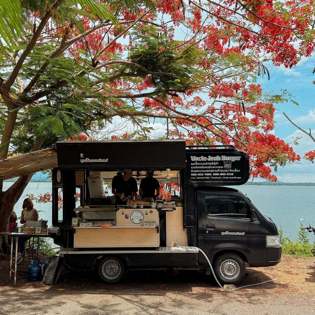 Uncle Jeab Burger • Bang Phra, Chonburi 