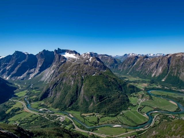 Explore the excellent hiking opportunities in Norway!