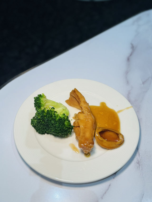 🦞✨【$499歎酒店級海鮮盛宴！任食龍蝦/片皮鵝＋紅白酒放題】✨🍷  