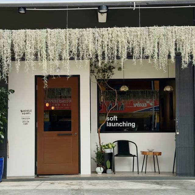 Timeless Elegance at Smith’s Cafe