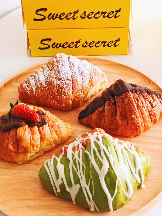 ร้าน ANONA Café - Croissanterie & More