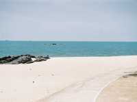 🏖️ Samila Beach: A Backpacker’s Guide to Songkhla’s Golden Sands & Mermaid Magic!
