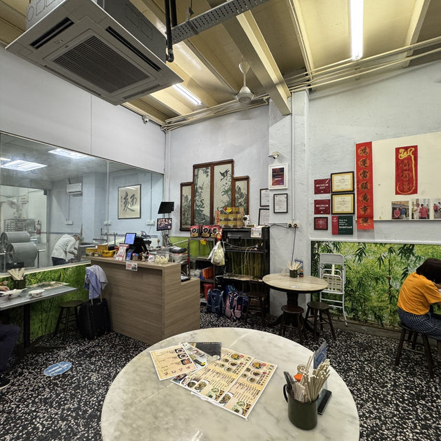 Springy, Savory, Sublime: The Bamboo Noodle Alchemy of Tok Tok Mee!