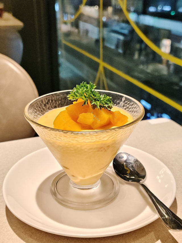 飲夜茶。去「飲茶Yum Cha」