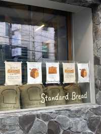 【韓国🇰🇷狎鴎亭カフェ】Standard Bread スタンダードブレッド