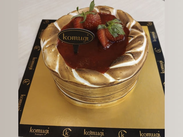 수라바야에서 맛있는 빵집을 찾으신다면 여기로🎶