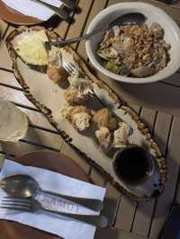 Looking for the perfect sunset dinner spot in Bangkok? 