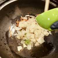 🎋端午連假聚餐來吃台味爆香石頭火鍋 🍲