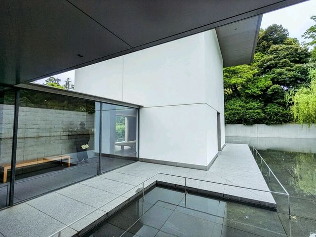 金澤 | 鈴木大拙館，位於市區內的深沉寂靜。