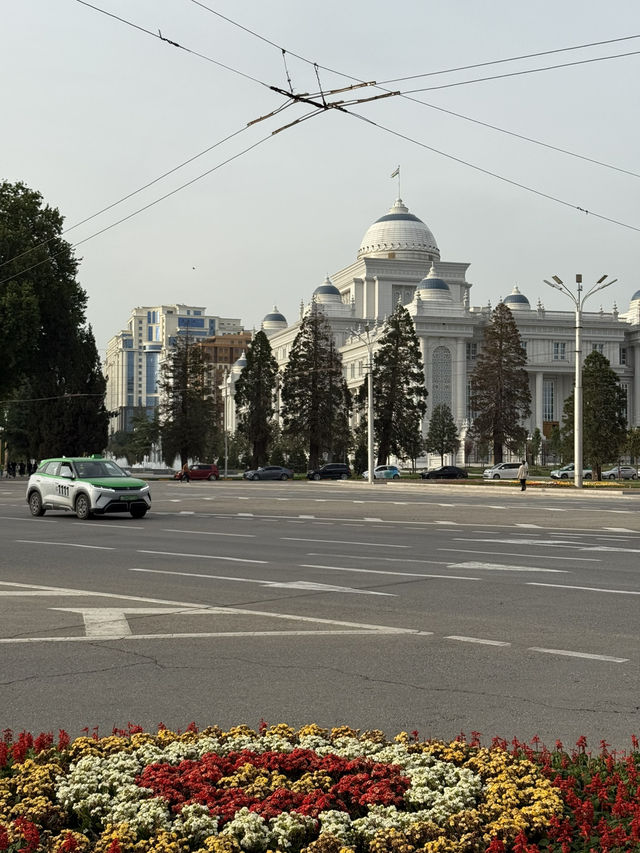 A Day in Dushanbe for Under $10 – Parks, Cafés & Local Vibes