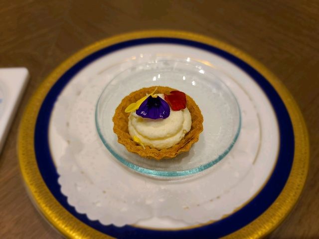 다카라즈카 호텔(Takarazuka Hotel) 라운지 르네상스 애프터눈티 데이트