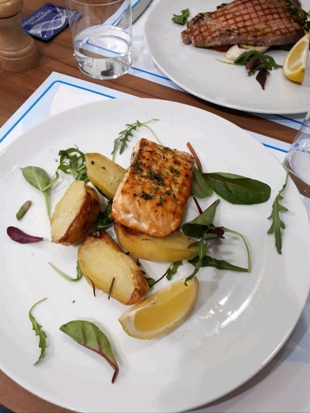 Restaurant Ema Del Mar