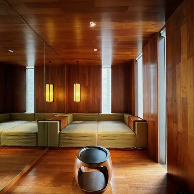 A Harmonious Blend of Luxury and Tranquility
