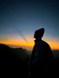 🌅 Chasing Fire in the Sky – Mount Bromo’s Legendary Sunrise