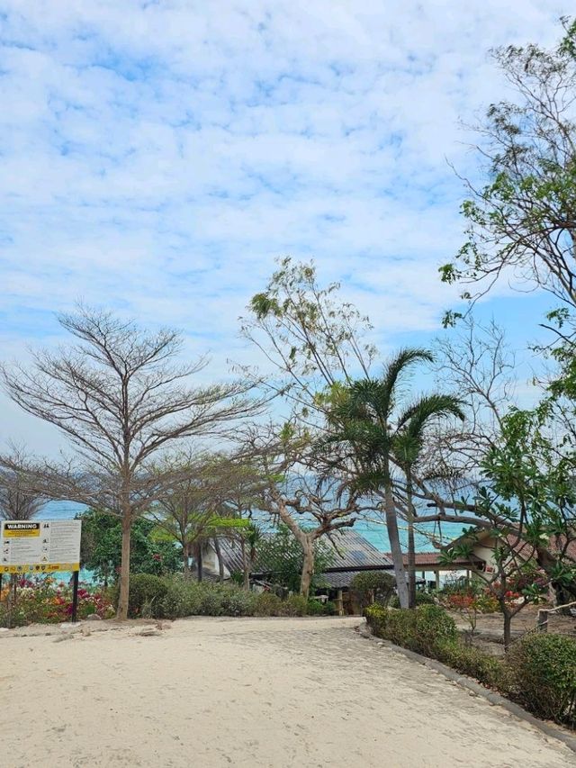 หาดตายาย วิวสวย แบบไม่แต่งรูป @ เกาะล้าน🏝
