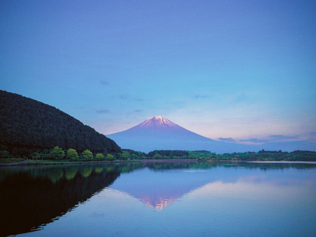 ทะเลสาบทานูกิ (Lake Tanuki / 田貫湖) — ทะเลสาบเล็ก ๆ 