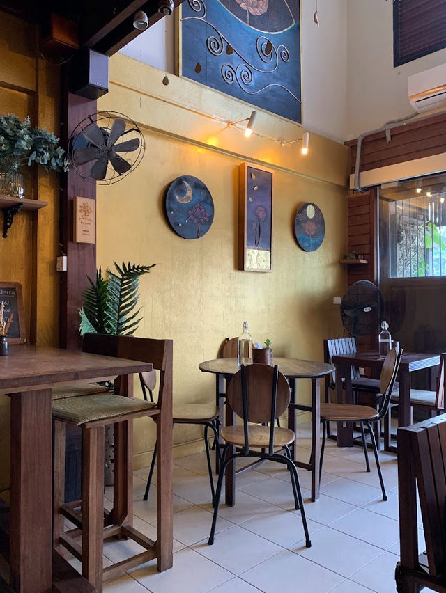 June's Artistic Samui Escape