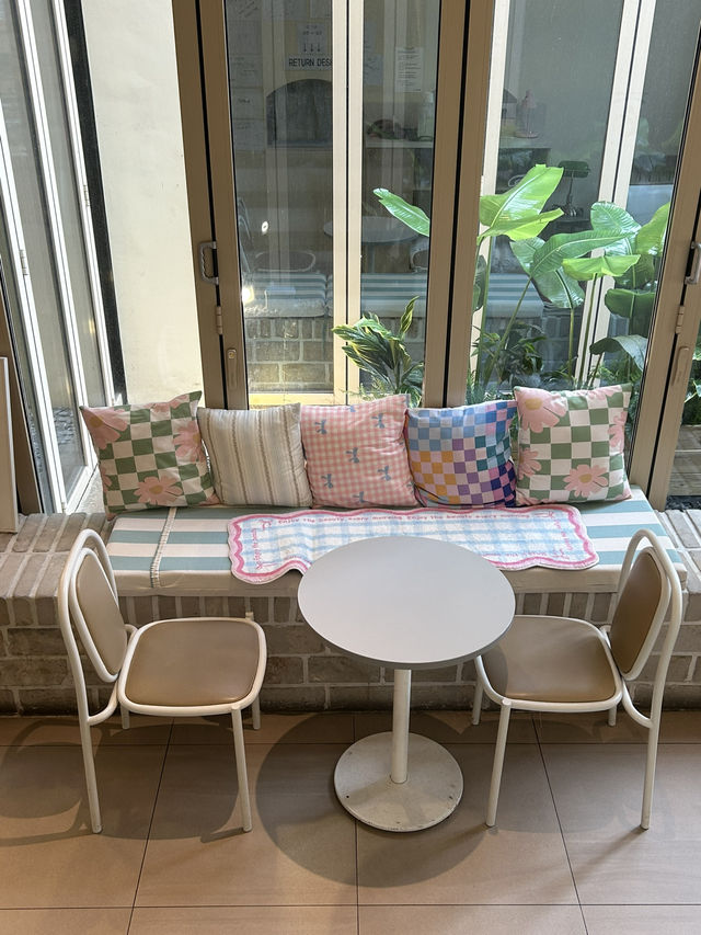 ☕ 디즈니 감성 가득 가득한, 태그원 카페 💛🧡