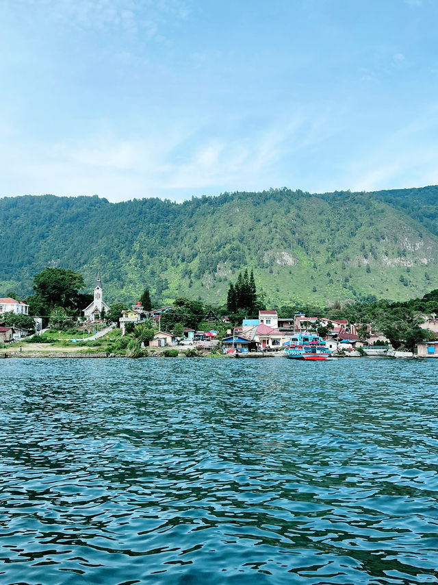 Discover Tomok Pasar at Samosir Ferry Jetty – Must-Visit Cultural Gem