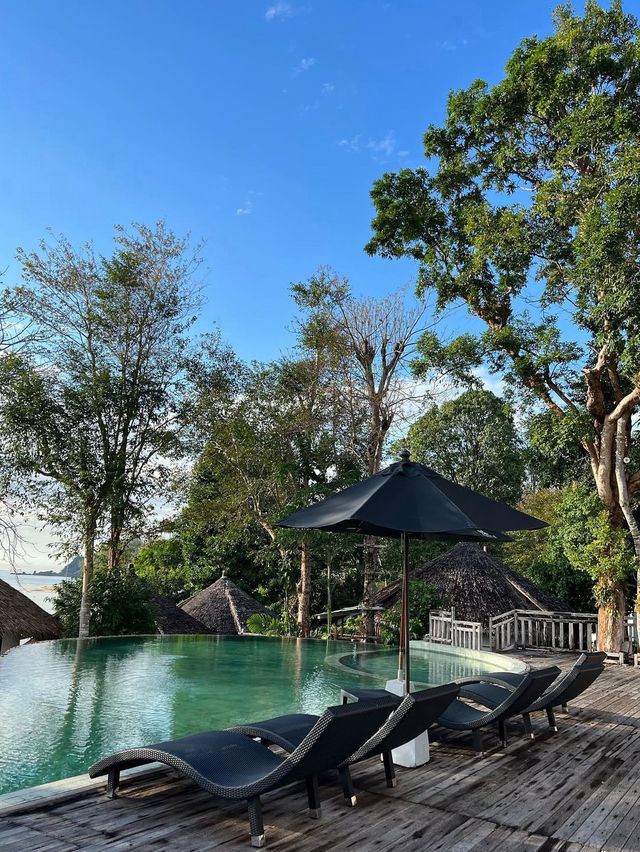 พักผ่อนที่ AANA Resort & Spa เกาะช้าง 