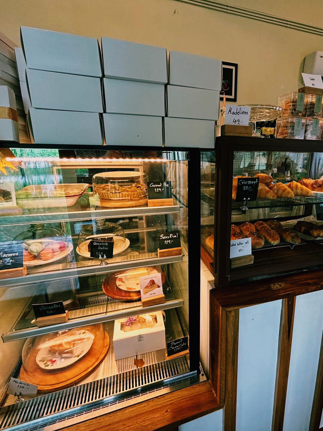Lalana Cafe