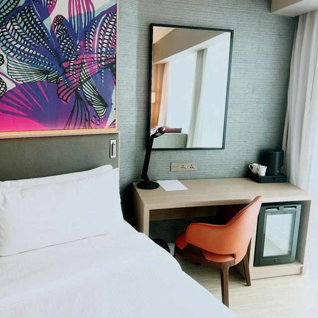 A Riverside Haven of Sophistication and Serenity