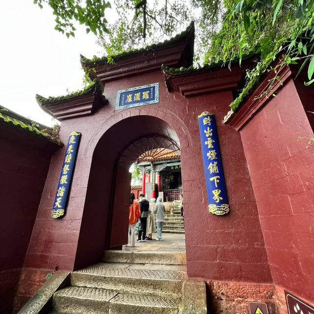 ⛰️✨ Dragon Gate at Western Hills (龙门, Longmen) – Kunming’s Cliffside Wonder!