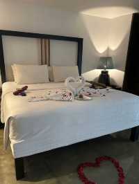 resort‑style ambiance, cozy rather than formal luxury experience  