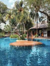 resort‑style ambiance, cozy rather than formal luxury experience  
