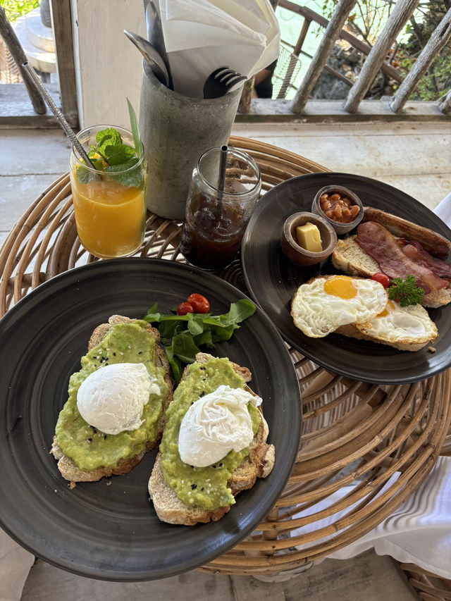 A Stay at Dreamsea Surf Camp Bali 