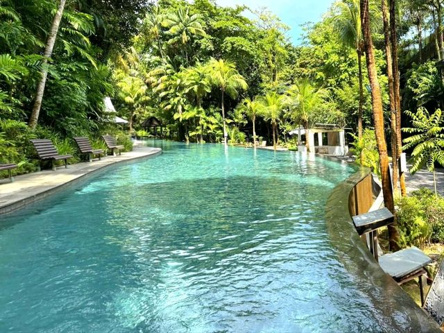 Green Escape by the Sea: Siloso Bliss on a Budget